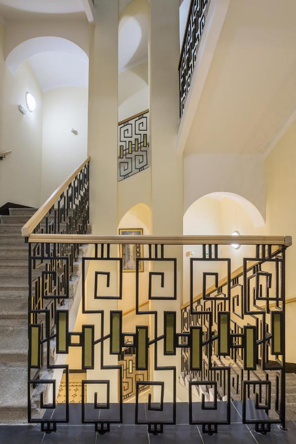Apartma Linda 1880 Κάρλοβι Βάρι Εξωτερικό φωτογραφία