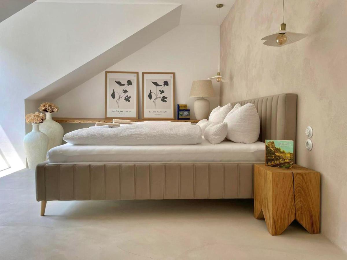 Apartma Linda 1880 Κάρλοβι Βάρι Εξωτερικό φωτογραφία